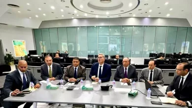 صورة وزير البترول يطمئن على تأمين تدفقات الغاز لمحطات الكهرباء مع ارتفاع در