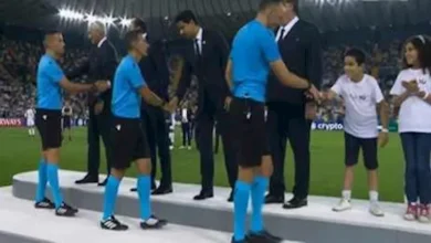 صورة 5 صور لظهور طفلين من غزة على منصة التتويج في نهائي كأس السوبر الأوروبي