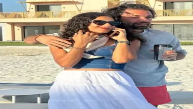 صورة جلسة تصوير رومانسية.. ريهام أيمن وزوجها على البحر