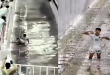صورة فيديو كوميدي.. لاعب كرة قدم يسقط في حفرة عميقة أثناء احتفاله بهدف
