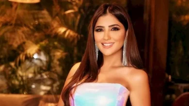 صورة مي عمر تخطف الأنظار بفستان جذاب.. ما دلالة اختيارها لـ اللون الأصفر؟