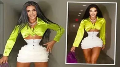 صورة قوام الساعة الرملية.. عارضة أزياء تثير الجدل بشكل جسمها (صور)