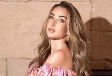 صورة هنا الزاهد تخطف الأنظار بإطلالتها.. ما سر ارتدائها اللون الذهبي؟