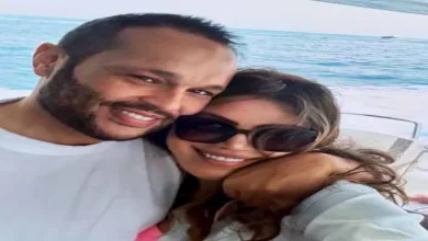 صورة محمد حلاوة ينشر صورة رومانسية مع زوجته ريهام حجاج.. والجمهور: “أحلى كا