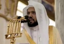 صورة خطيب المسجد النبوي: “لا إله إلا الله” كلمة جامعة لمعاني ما جاء به جميع