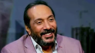 صورة أحرج معجبة حاولت مصافحته”.. علي الحجار يثير الجدل:”مينفعش يعني