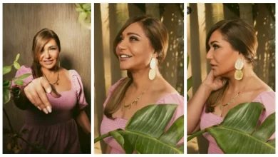 صورة ليلى علوي تتألق بالوردي.. ما سر اللوك؟