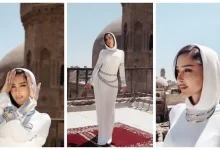صورة “فستان أبيض وغطاء رأس”.. أحدث ظهور لـ بسمة بوسيل في مصر القديمة
