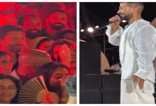 صورة أحمد سعد يهدي أغنية “قادر أكمل” لكريم محمود عبدالعزيز وزوجته في حفل ال