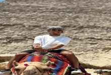 صورة 8 صور ترصد رحلة نجم الزمالك مع زوجته في الأهرامات