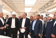 صورة على هامش زيارته للإسكندرية.. كامل الوزير يتفقد مصنعي “زهران” و”الصقر”