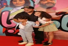 صورة بالصور.. محمد عبدالرحمن “توتا” وزوجته من العرض الخاص لفيلم ماما وبابا