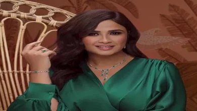 صورة ياسمين عبدالعزيز تتألق بـ”فوشيا صارخ”.. ما سر اختيار اللوك؟