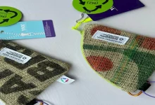 صورة موضة غريبة.. حقائب مصنوعة من مخلفات القهوة تنتشر عالميا (صور)