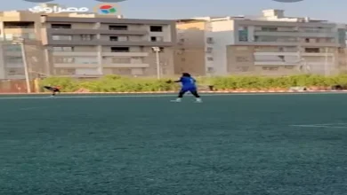 صورة حارسة مرمى SAK تعترض على عدم احتساب ركلة جزاء أمام بيراميدز (فيديو)