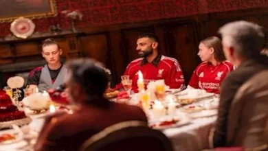 صورة 18 صورة لظهور محمد صلاح بقميص ليفربول الجديد