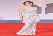 صورة صادمة وكارثية.. 20 صورة لـ أسوأ إطلالات مهرجان فينيسيا 2025