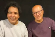 صورة بعد تعرضه لوعكة صحية.. موعد خروج محمد منير من المستشفى