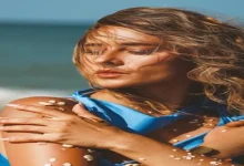 صورة بإطلالة جريئة.. أحدث ظهور لـ نيللي كريم أمام البحر والجمهور يعلق (صور)