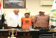 صورة بعد صورته الشهيرة.. أول تعليق من ناشئ البنك الأهلي على قرارات النادي