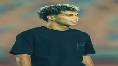 صورة موقف إنساني من إمام عاشور تجاه أقدم عامل بنادي الزمالك