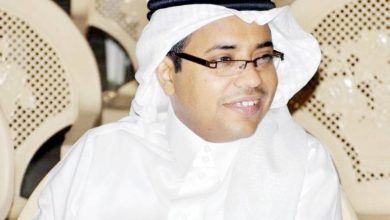صورة إبراهيم زولي يلامس شغف القُرّاء بـ«ما وراء الأغلفة»  أخبار السعودية