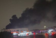 صورة فيديو: الدفاع المدني يباشر حريقاً في ورشة سيارات بالدمام  أخبار السعودية
