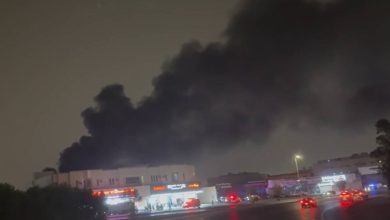 صورة فيديو: الدفاع المدني يباشر حريقاً في ورشة سيارات بالدمام  أخبار السعودية