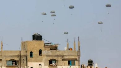 صورة وزارة الداخلية في غزة: الاحتلال يستغل المساعدات الجوية لهندسة التجويع  أخبار السعودية