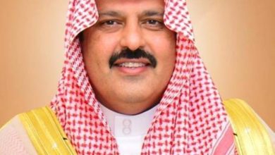 صورة أمير حائل يقدّم واجب العزاء لأسرة الشبرمي في فقيدتهم  أخبار السعودية