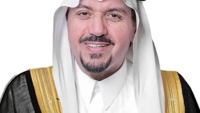صورة أمير القصيم يثمّن تبرّع مواطن بمبنيين مدرسيين  أخبار السعودية