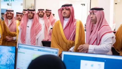 صورة عبدالعزيز بن سعود يتابع سير العمل في وكالة وزارة الداخلية للأحوال المدنية  أخبار السعودية