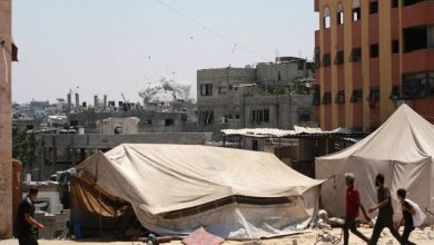 صورة مظاهرات تطالب بإنجاح الصفقة.. ونتنياهو يناقش خطة غزة اليوم  أخبار السعودية