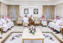 صورة أمير الشرقية ونائبه يواسيان الدوسري في وفاة شقيقه  أخبار السعودية