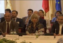 صورة إيران تحذّر «الترويكا الأوروبية» من إعادة فرض العقوبات.. اجتماع جنيف بلا نتائج  أخبار السعودية