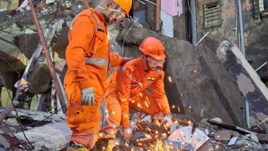 صورة مصرع 15 شخصا في انهيار مبنى بـ«فاساي» الهندية  أخبار السعودية