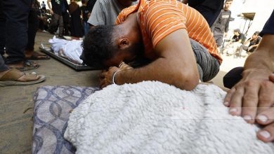 صورة 9 شهداء بينهم 6 من منتظري المساعدات برصاص الاحتلال