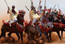 صورة انطلاق موسم مولاي عبد الله أمغار للتبوريدة في الجديدة بحضور 120 سربة وتوافد 4 ملايين زائر 
