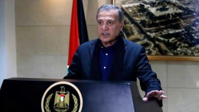 صورة أبو ردينة: نحذر من إعادة احتلال غزة ومحاولات ضم الضفة وتهويد القدس