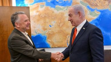 صورة | وسائل إعلام أميركية: محادثات بين نتنياهو وويتكوف تشمل نزع سلاح حماس ووقف القتال