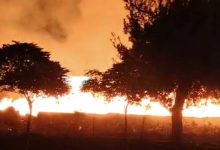صورة | مراسل رؤيا: الدفاع المدني يسيطر على حريق في مكب نفايات قرب الدوار الثامن في عمان