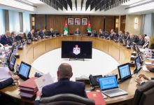 صورة | استعداداً لانطلاقة جديدة.. حسان يودّع الوزراء المغادرين من حكومته ويؤكد على استمرارية العمل