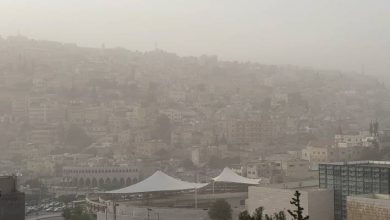 صورة | غبار كثيف يغطي سماء عمّان بالتزامن مع تأثر الأردن بموجة حر
