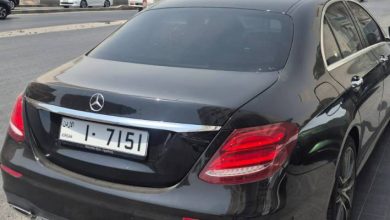 صورة | رصد أول مركبة تحمل لوحة بالترميز الجديد في شوارع عمان