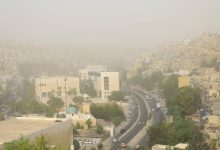 صورة | الدوريات الخارجية تكشف لـ”رؤيا” حالة بعض الطرق التي تشهد رياحا قوية مثيرة للغبار