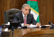 صورة | رئيس الوزراء يقرِّر استرداد مشاريع قوانين “ضريبة الأبنية والأراضي” و”الضَّمان” و”الوساطة” من مجلس النواب