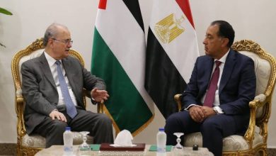 صورة | رئيس الوزراء الفلسطيني يلتقي نظيره المصري لمناقشة وقف العدوان على غزة وإعادة إعمارها