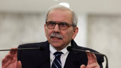 صورة | سلام يدعو براك للضغط على الاحتلال الإسرائيلي لوقف الاعتداءات والانسحاب من النقاط الخمس