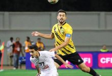 صورة | الرمثا يحافظ على صدارة الدوري الأردني بعد تعادله مع الحسين