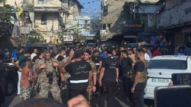 صورة | الجيش اللبناني يبدأ بتسلّم سلاح المخيمات الفلسطينية والرئاسة الفلسطينية تؤكد